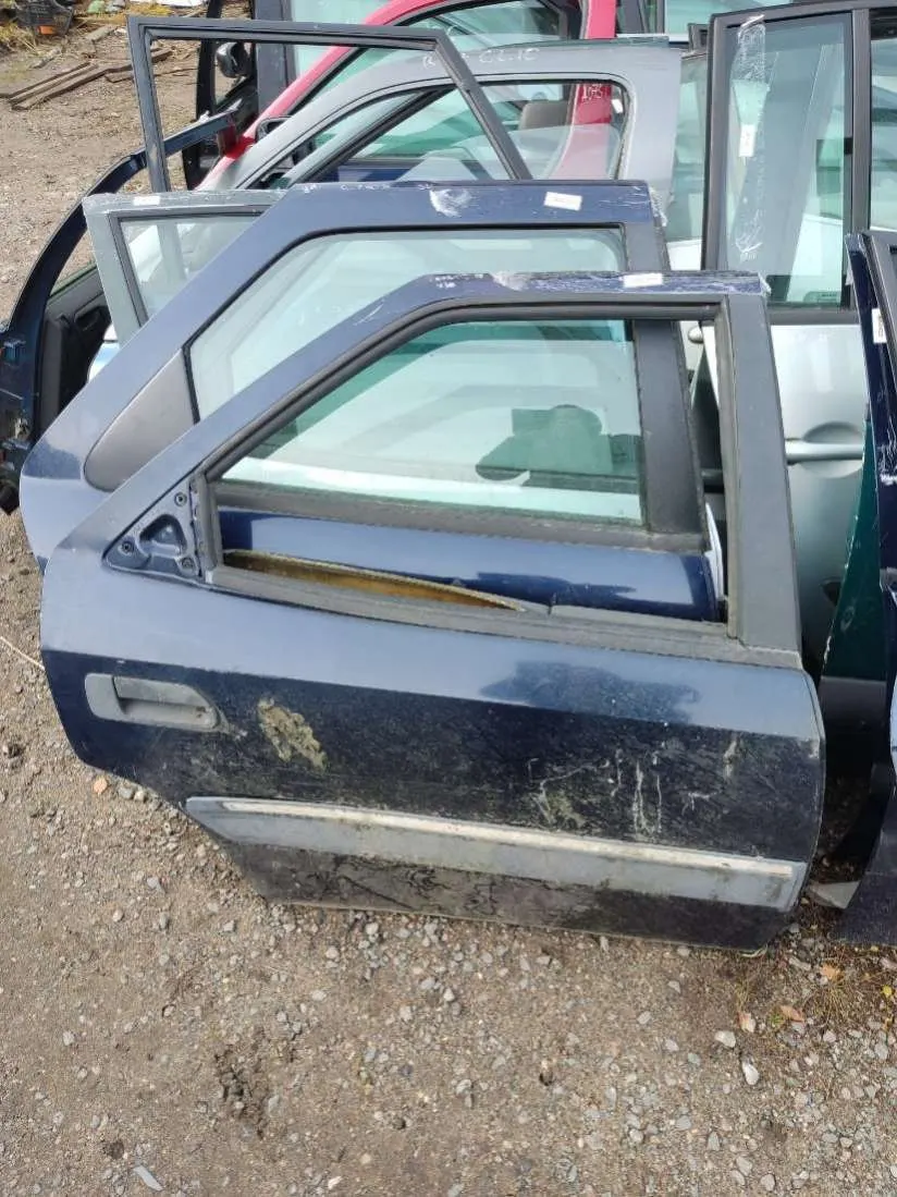 Дверь задняя правая Citroen Xantia 1 поколение