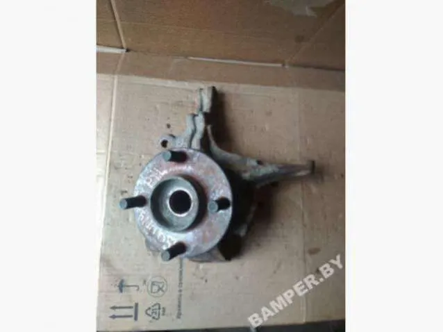 Ступица передняя левая Nissan Sunny B14