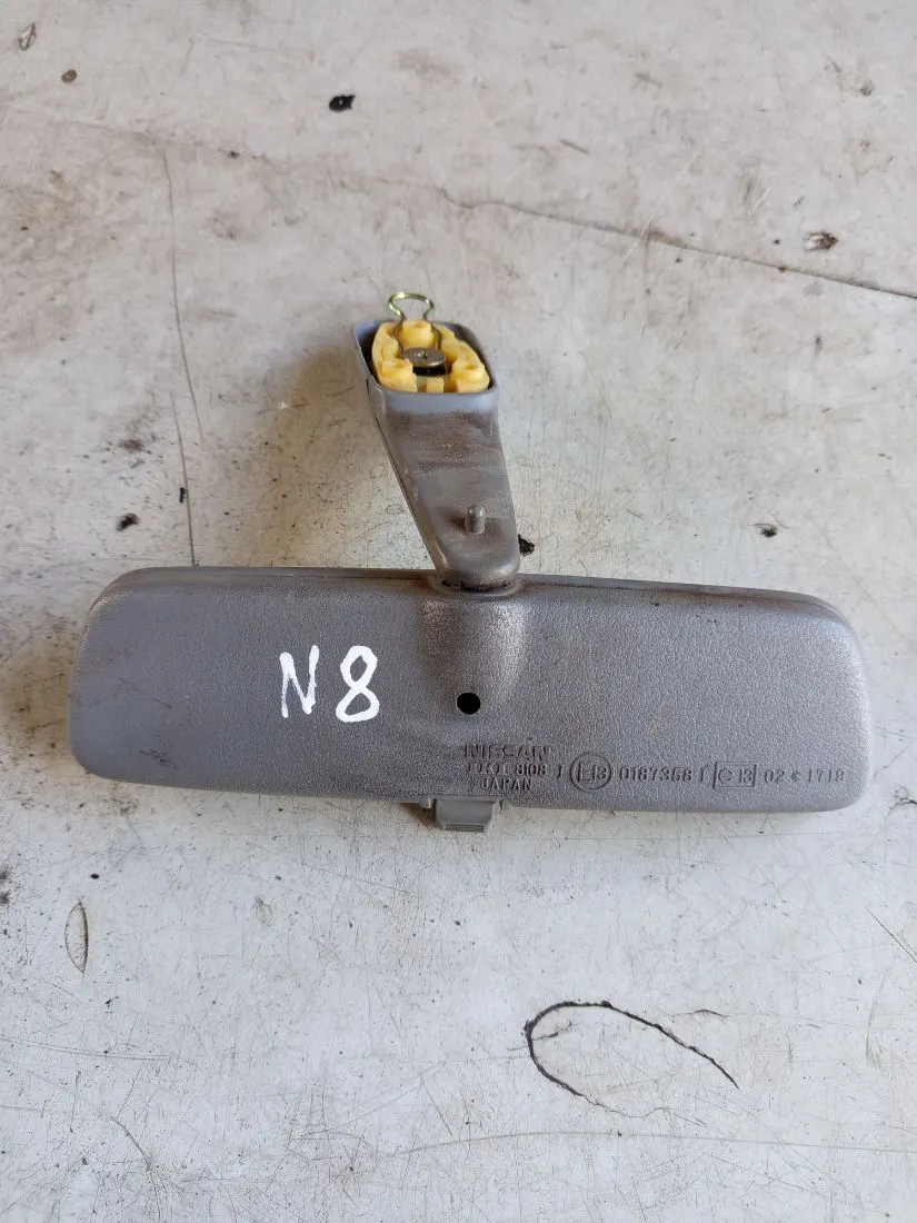 зеркало салона Nissan Sunny Y10