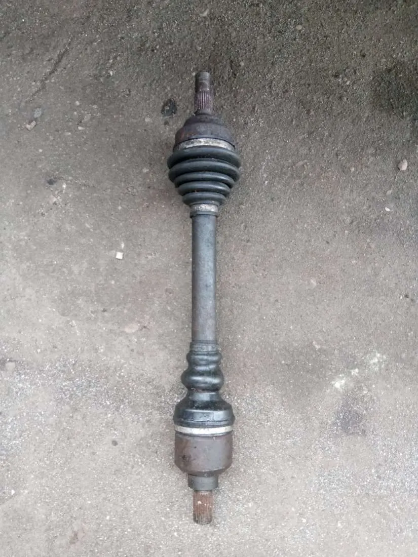 Полуось передняя левая (приводной вал, ШРУС) Peugeot 307 1 поколение