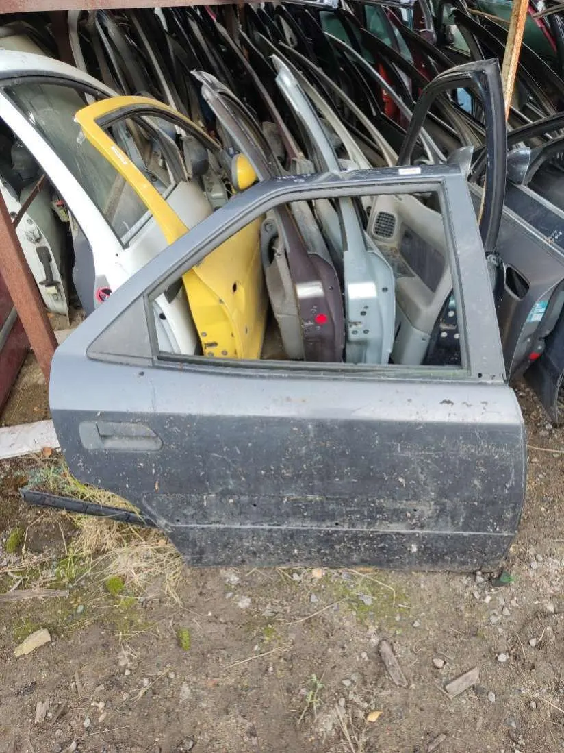 Дверь задняя правая Citroen Xantia 1 поколение