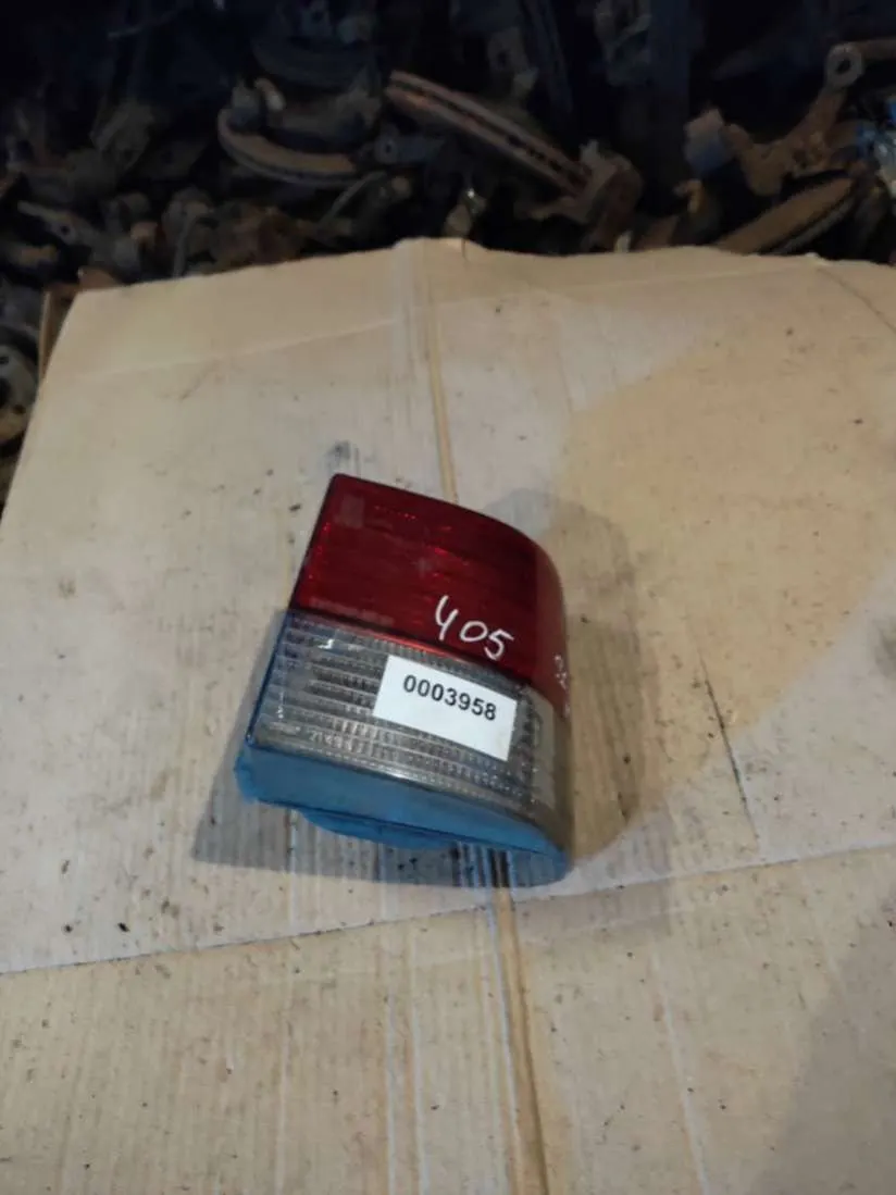 Фонарь задний правый Peugeot 405 1 поколение