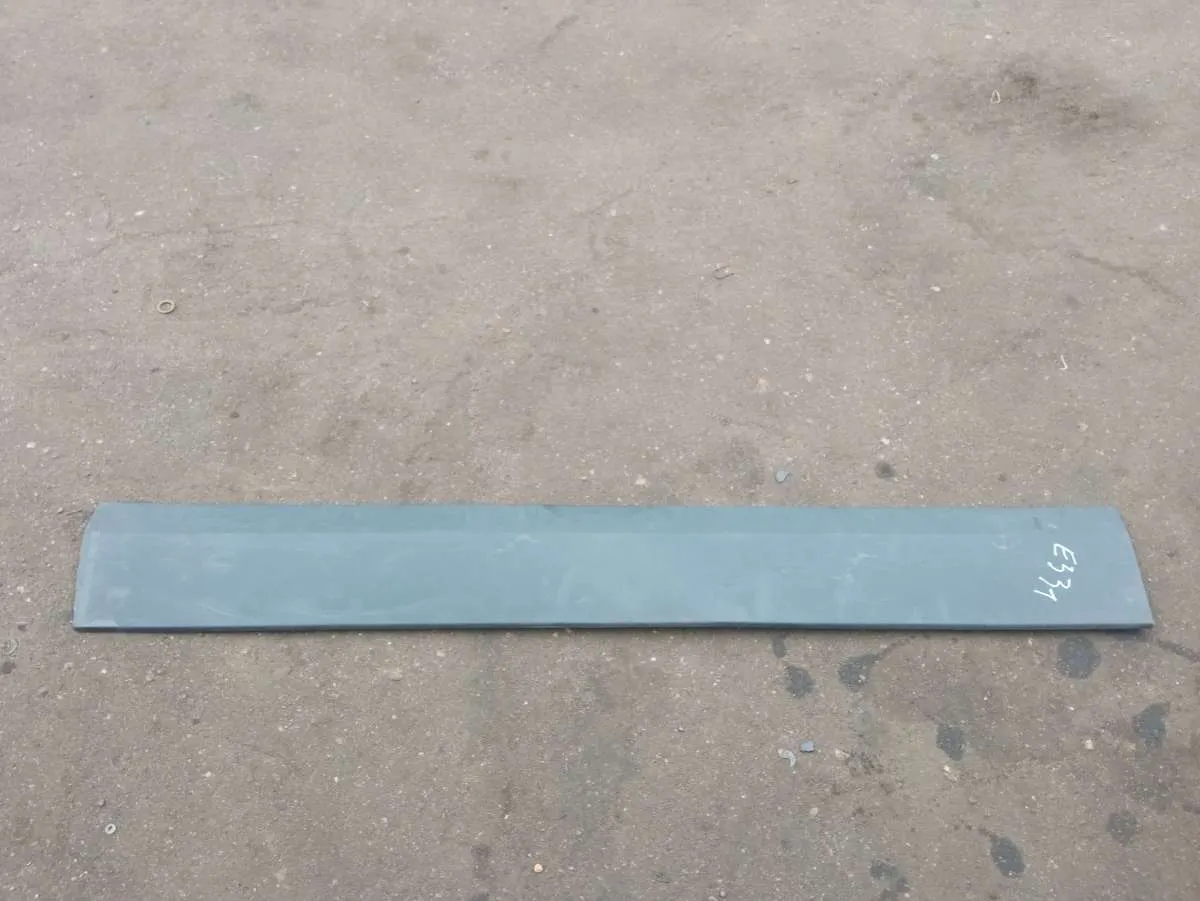 молдинг (накладка кузовная) Mercedes-Benz Sprinter 9066900862