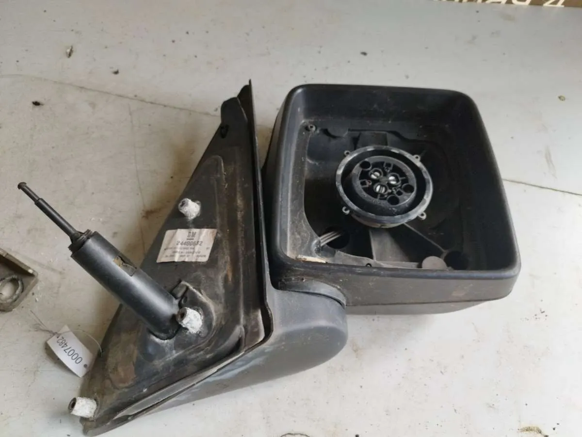 Зеркало правое Opel Combo C