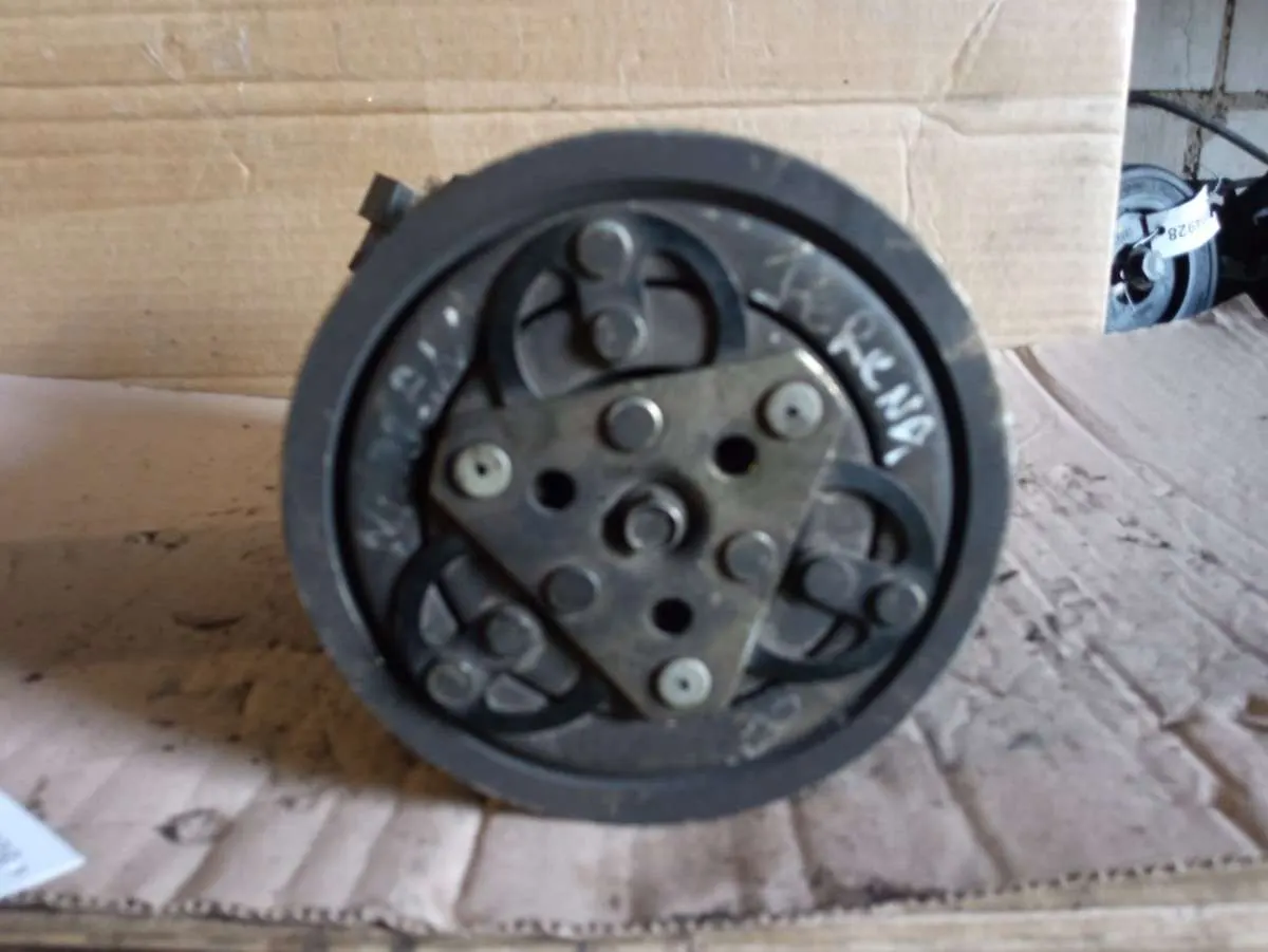 компрессор кондиционера 926008C810, 7761145010 Nissan Serena C23 Артикул IMP-260602-02198