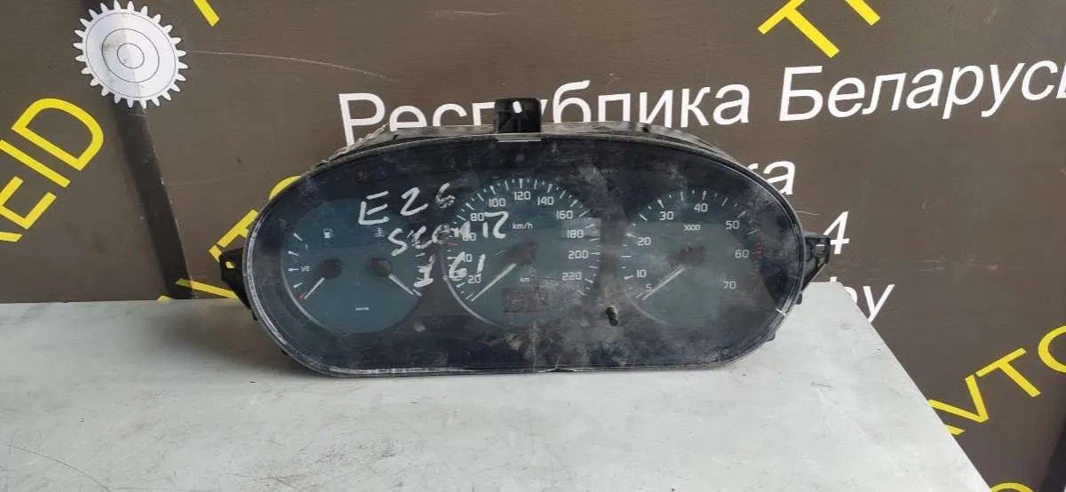Щиток приборов (приборная панель) Renault Scenic 1 поколение 7700844181D