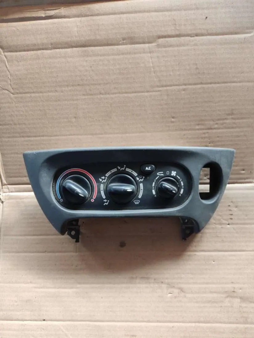 блок управления печки/климат-контроля Renault Scenic 1 поколение