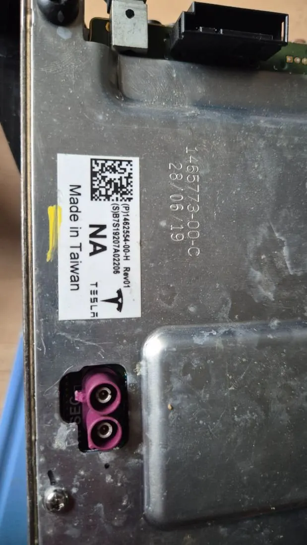 компьютер бортовой Tesla Model 3 1465773-00-C