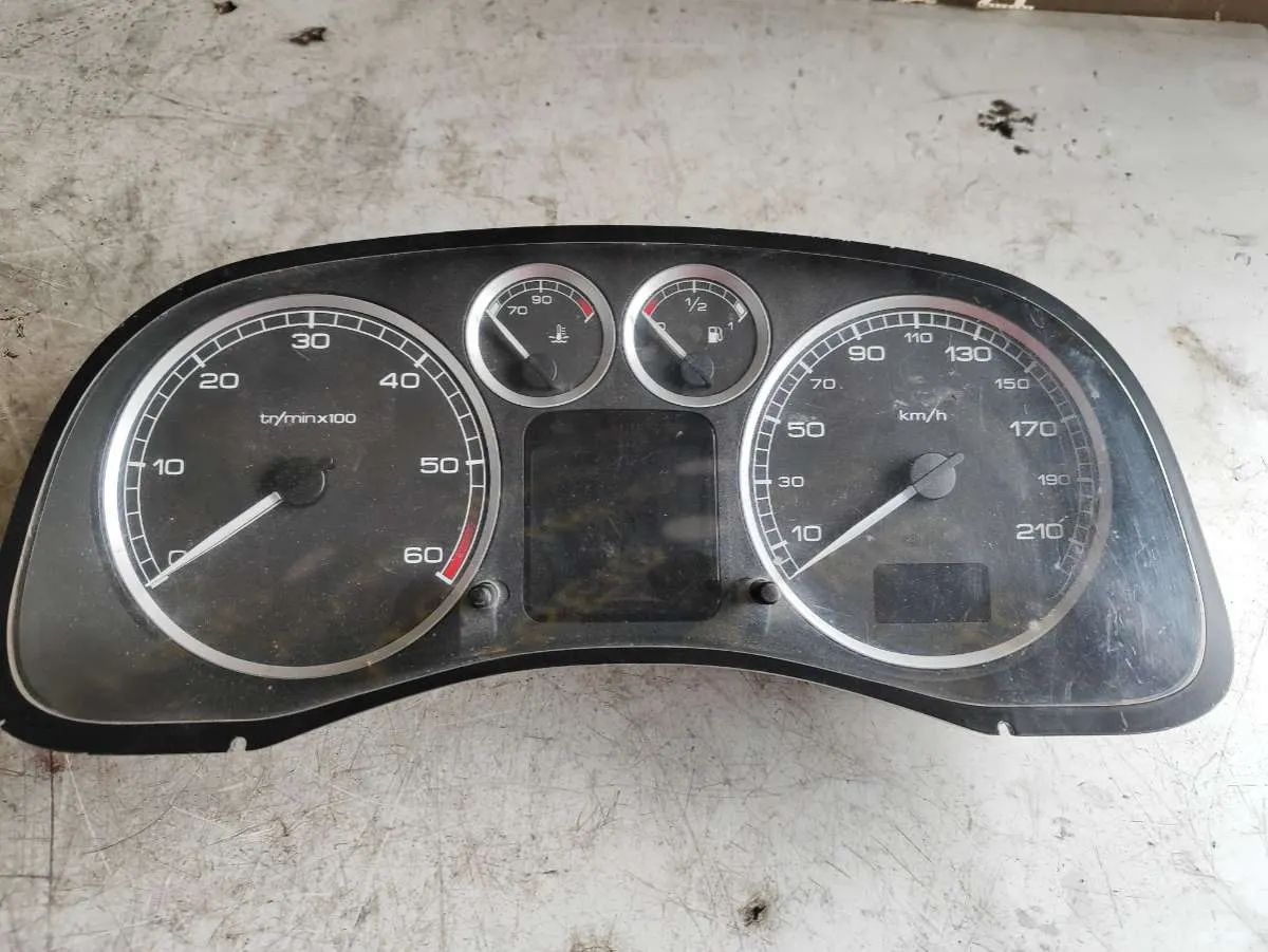 Щиток приборов (приборная панель) Peugeot 307 1 поколение Р9655476580G00