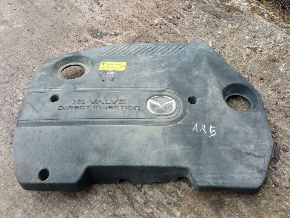 Крышка двигателя декоративная Mazda 5 1 поколение