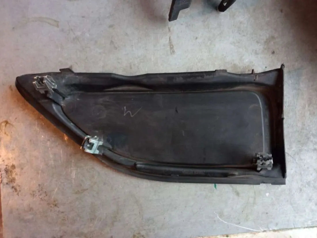 Заглушка (решетка) в бампер передний 735637425 Fiat Tipo 356 (2 поколение) Артикул IMP-260602-09391