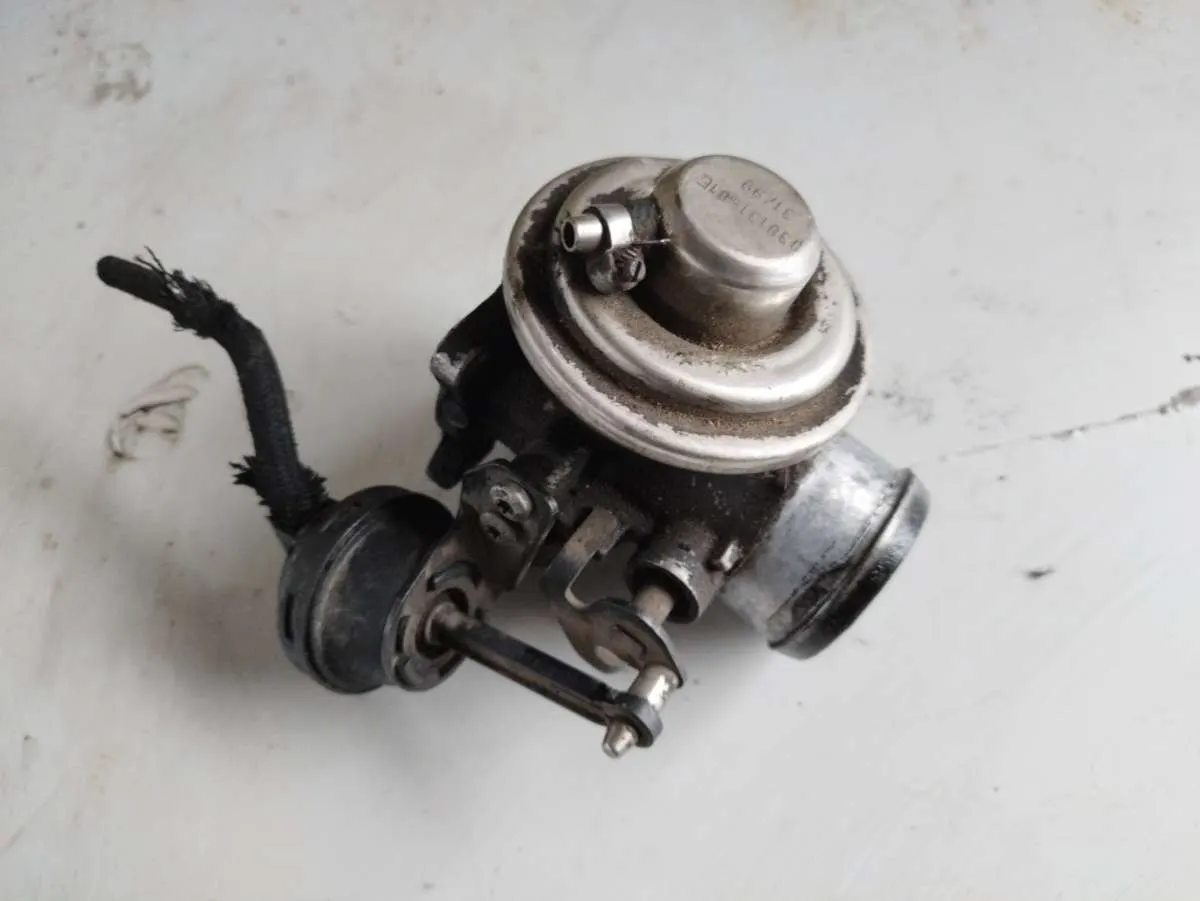 клапан EGR Volkswagen Golf 4 поколение