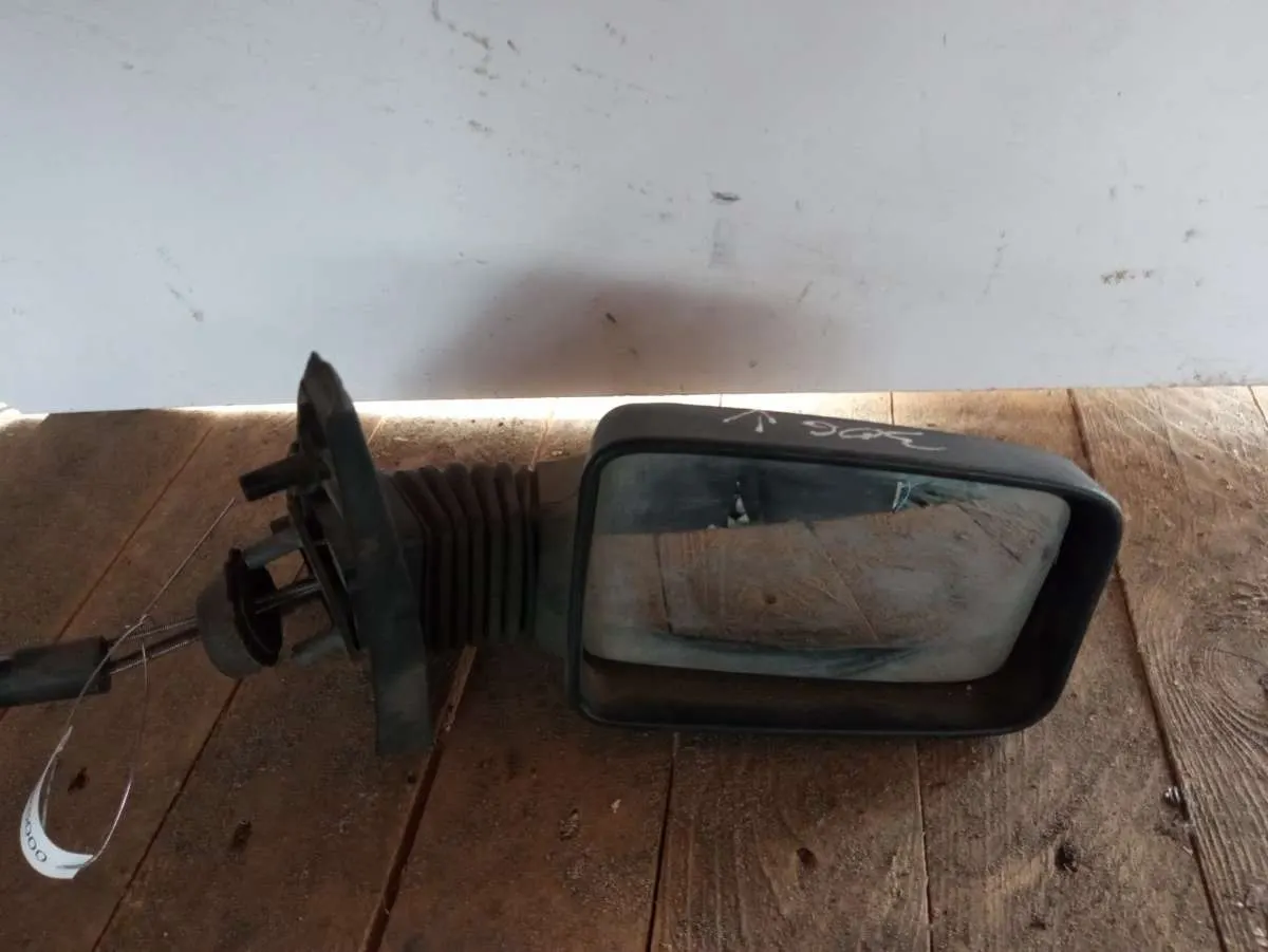 Зеркало правое Peugeot 306 1 поколение