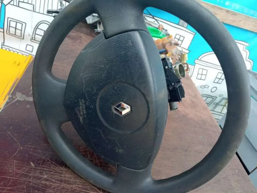 подушка безопасности водителя Renault Clio 2 поколение