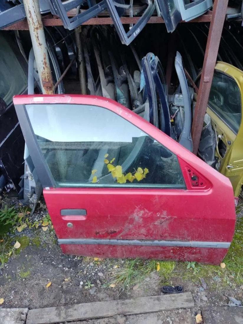 Дверь передняя правая Peugeot 306 1 поколение