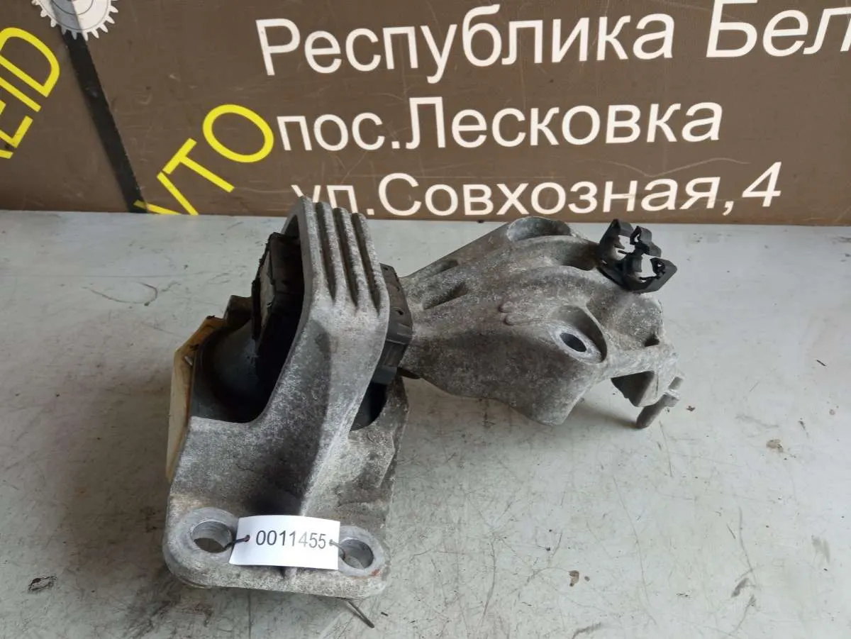 Подушка двигателя Renault Scenic 3 поколение