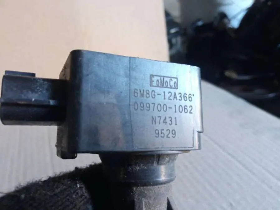 Катушка зажигания с коммутатором Mazda 3 BK 6M8G12A366