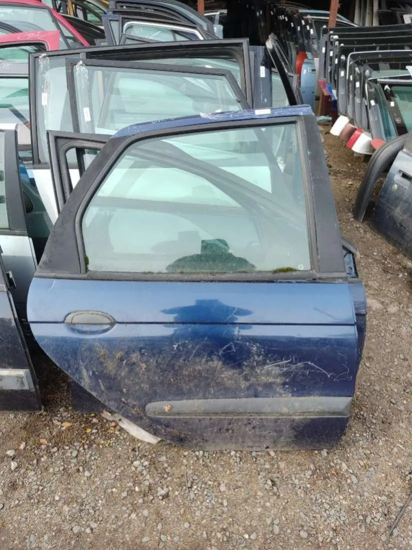 Дверь задняя правая Renault Scenic 1 поколение
