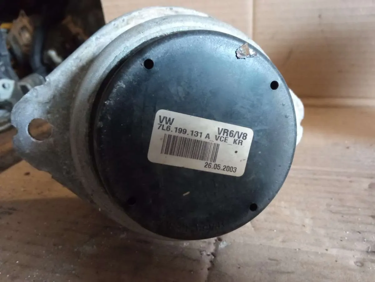 Подушка двигателя 7L6199131A Volkswagen Touareg 1 поколение Артикул IMP-260602-07267