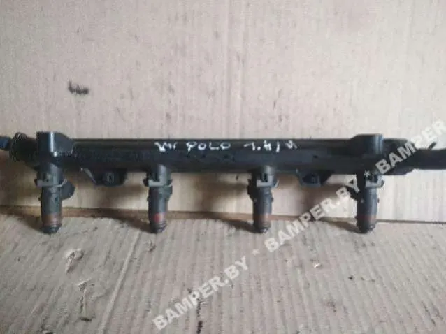 Форсунка бензиновая Volkswagen Polo 3 поколение [рестайлинг] 036906031L