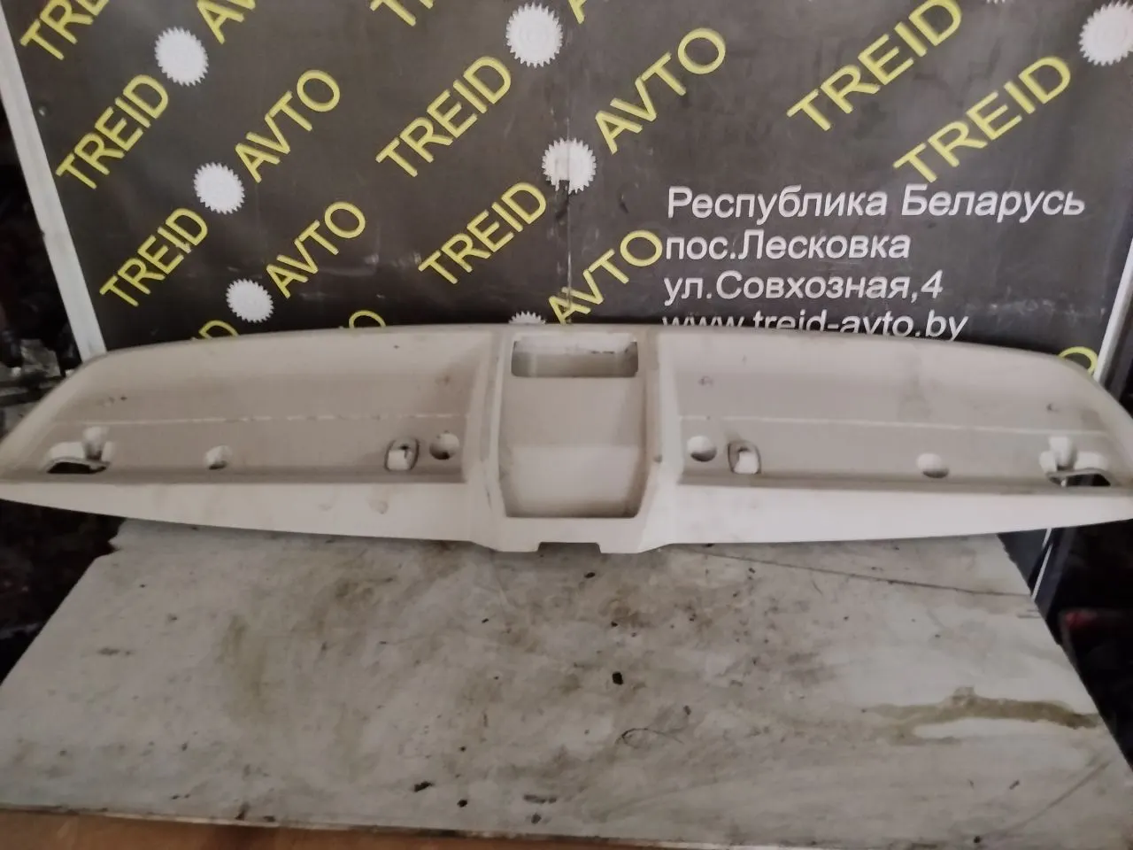 полка над лобовым стеклом Peugeot Boxer