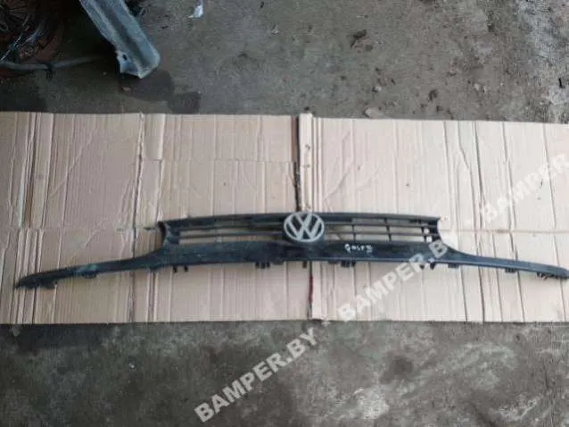 решетка радиатора Volkswagen Golf 3 поколение