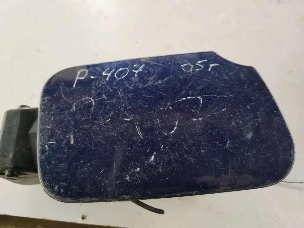 Лючок бензобака Peugeot 407 1 поколение