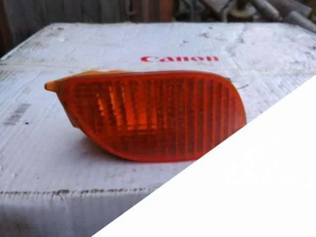 Поворотник правый Ford Focus 1 поколение