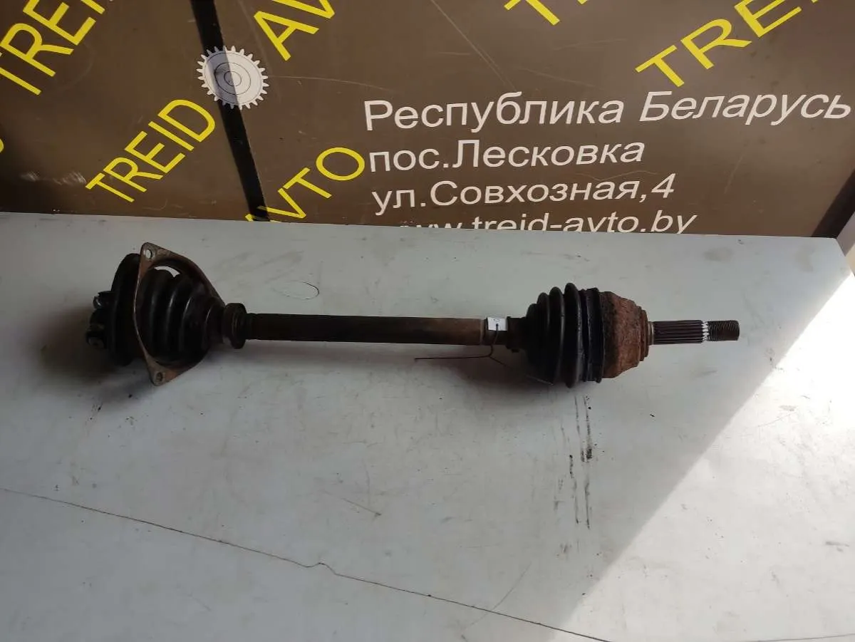 Полуось передняя левая (приводной вал, ШРУС) Renault 19 2 поколение