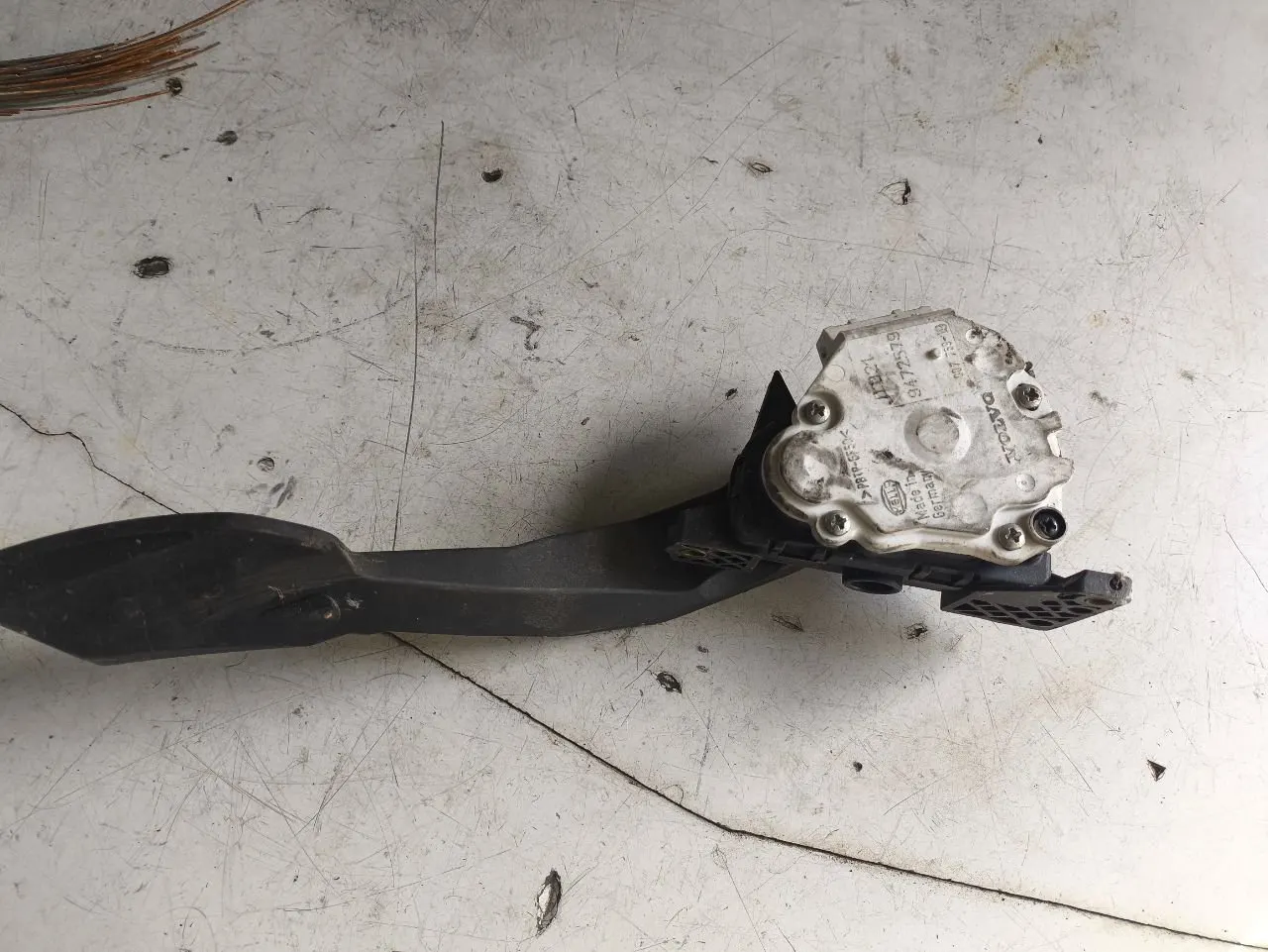 педаль газа Volvo V70 2 поколение 9472579
