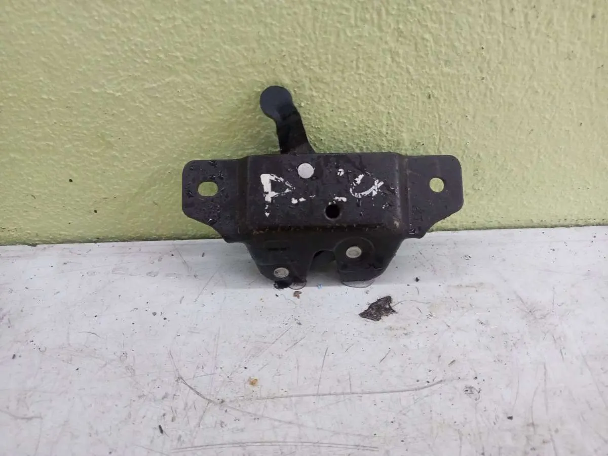 Замок крышки багажника Peugeot 106 1 поколение [рестайлинг]