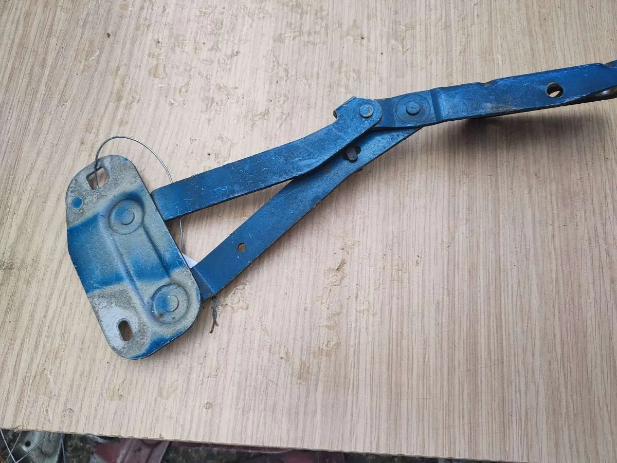 Петля капота правая Peugeot 806 221 [рестайлинг]