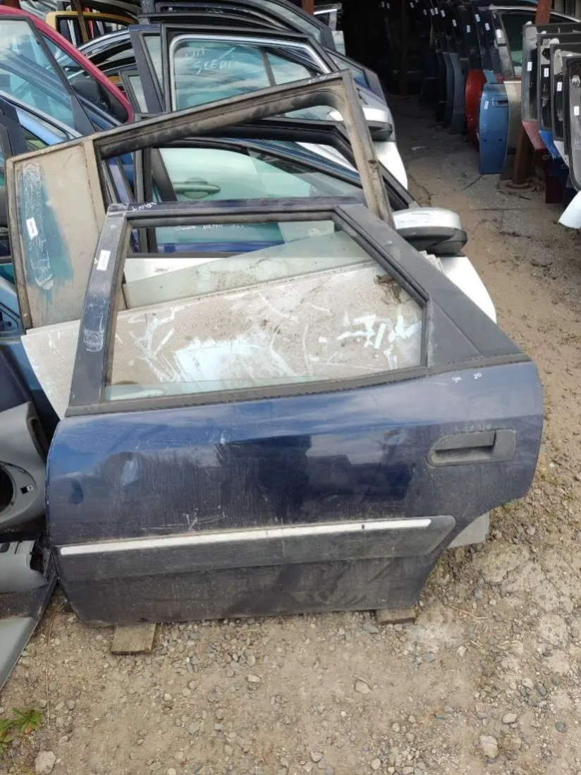 Дверь задняя левая Citroen Xantia 1 поколение