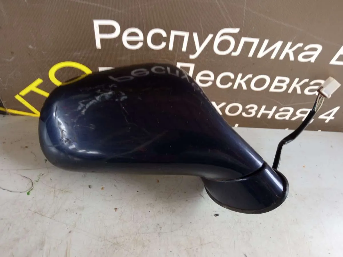 Зеркало правое Mitsubishi Carisma 1 поколение