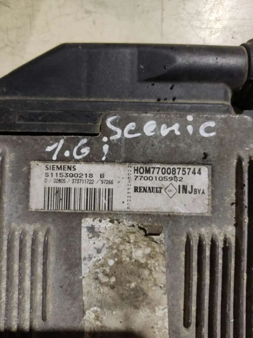 блок управления двигателем Renault Scenic 1 поколение 7700875744 — фото 2