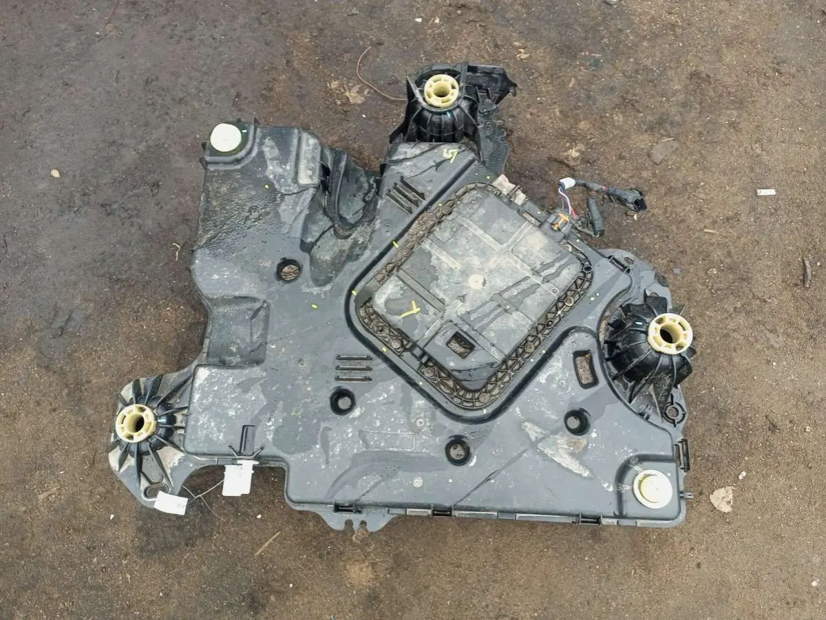 бак AdBlue Peugeot Expert 3 поколение P1001374