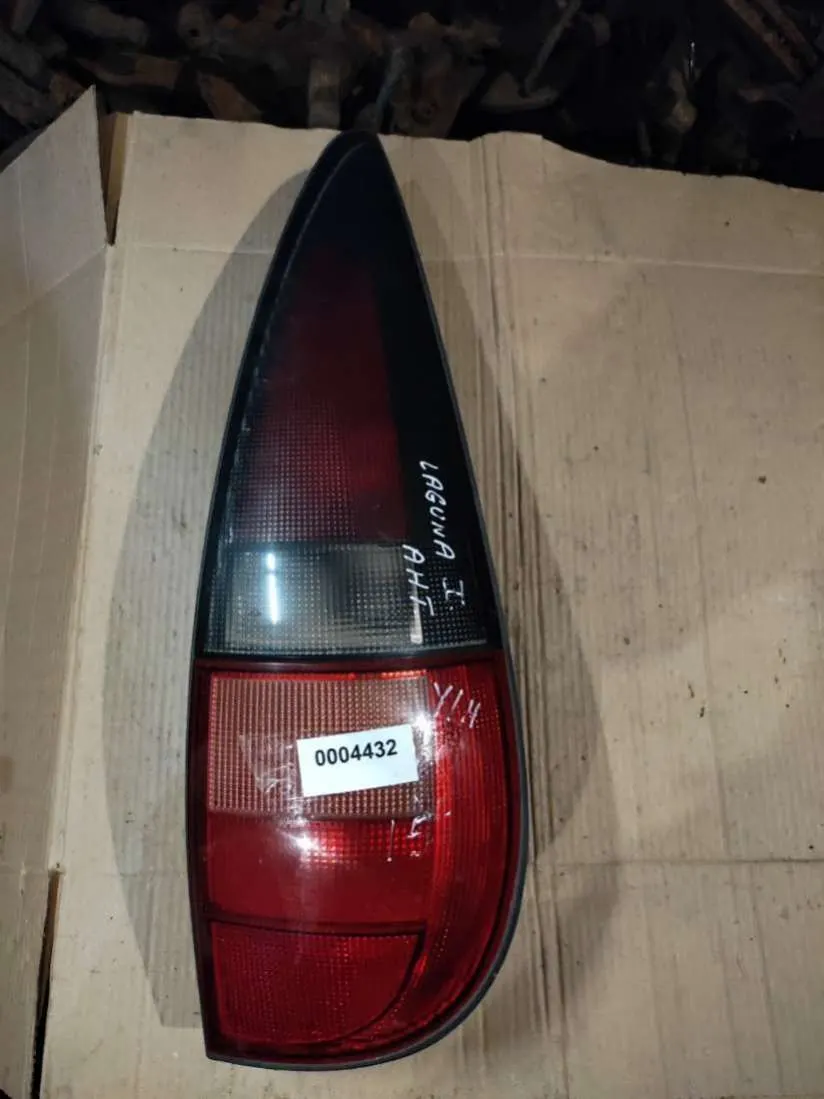 Фонарь задний правый Renault Laguna 1 поколение