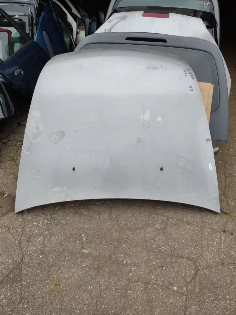 Шумоизоляция капота Peugeot 607 1 поколение