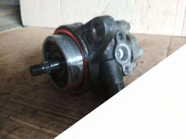 насос гидроусилителя руля Nissan Almera 2 поколение (N16) Артикул IMP-260602-02318