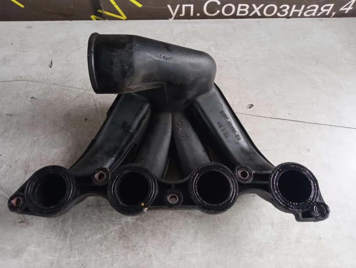 Коллектор впускной Ford Escort (North America) 4 поколение 92FF9B660CA