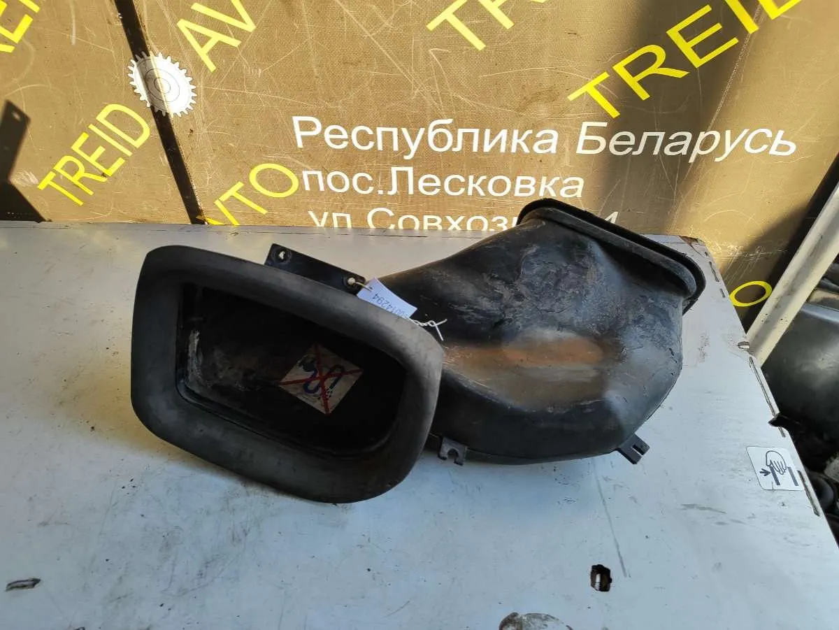 воздухозаборник Mercedes-Benz Vito W638
