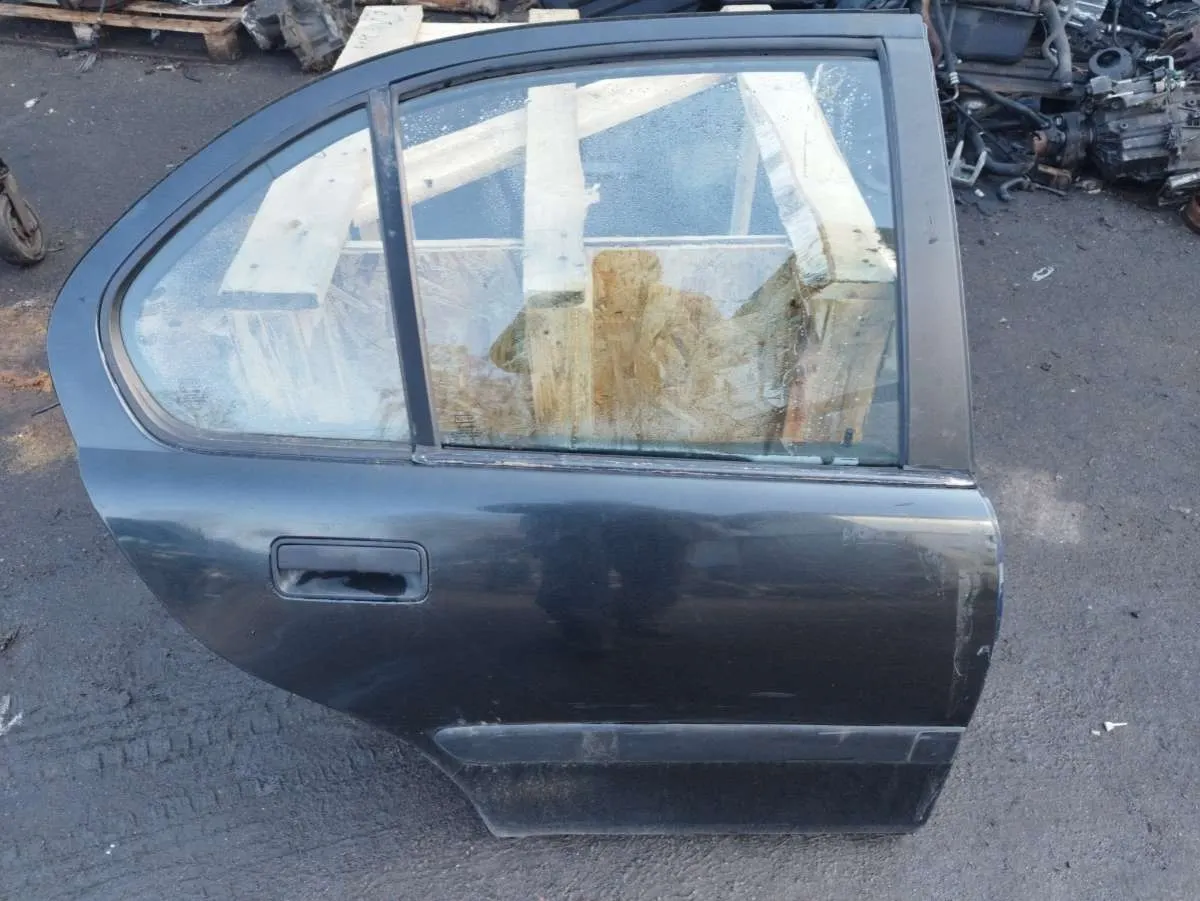 Дверь задняя правая Rover 200 2 поколение (R8)