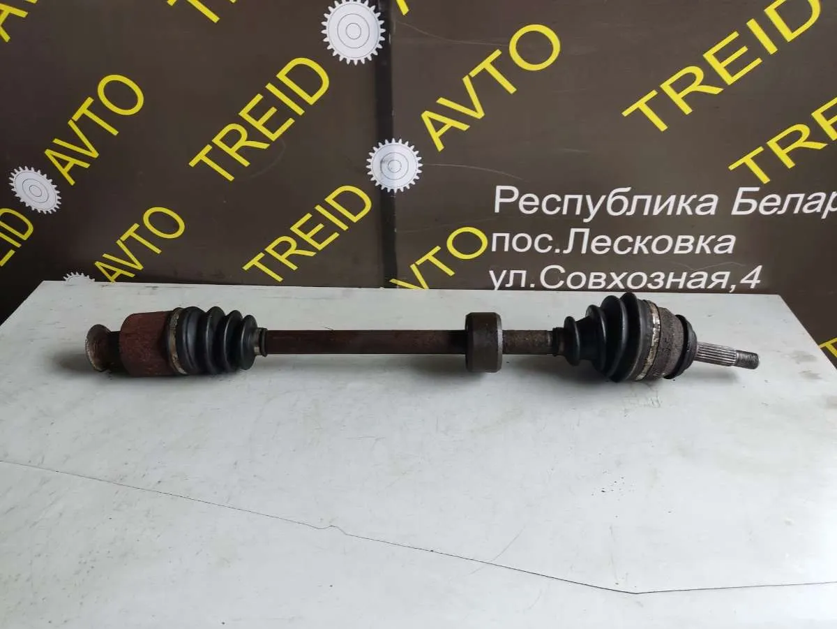 Полуось передняя правая (приводной вал, ШРУС) Dacia Logan 1 поколение
