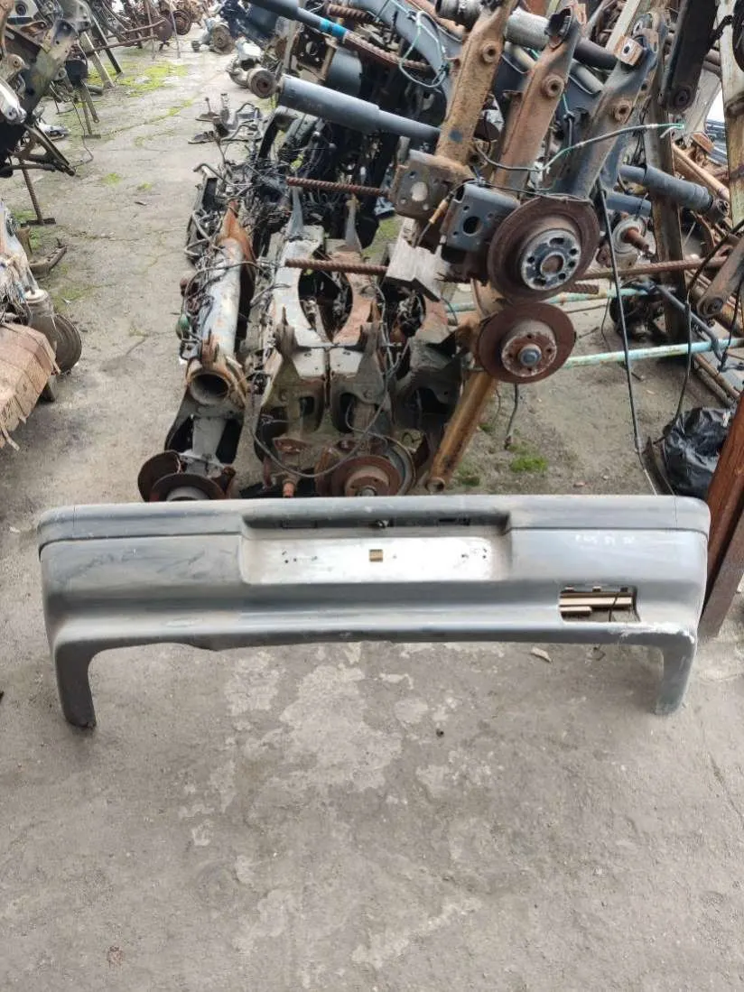 бампер задний Peugeot 605 1 поколение
