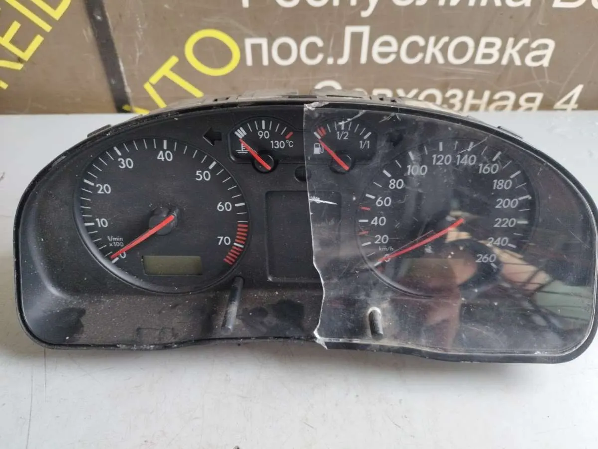 Щиток приборов (приборная панель) Volkswagen Passat (North America) B5