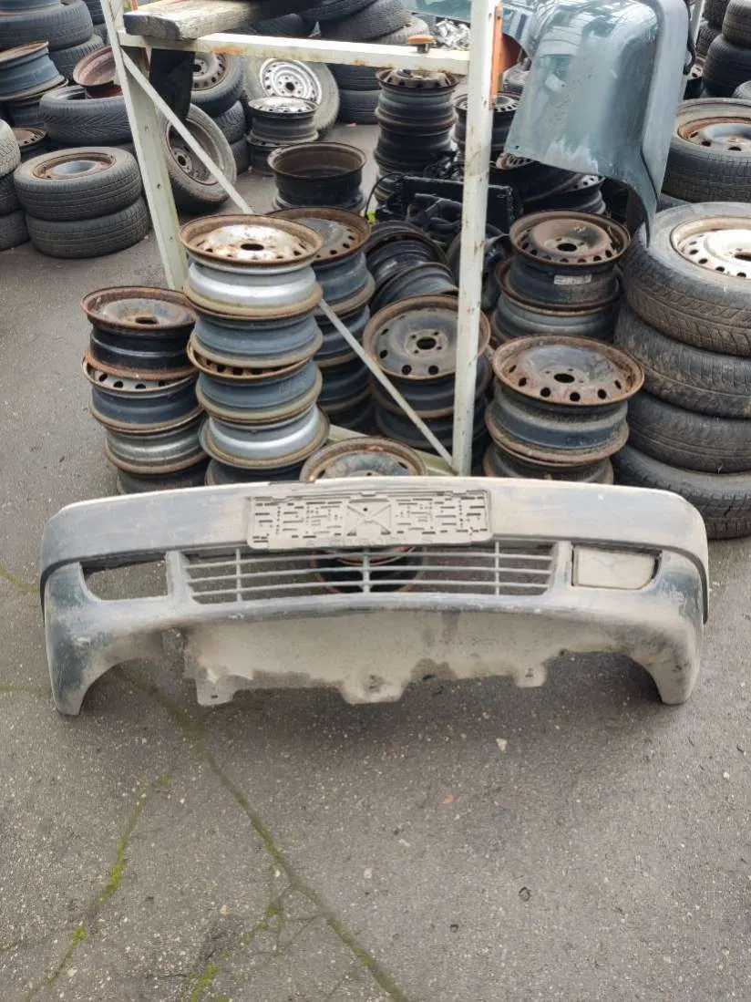 бампер передний Citroen Xantia 1 поколение