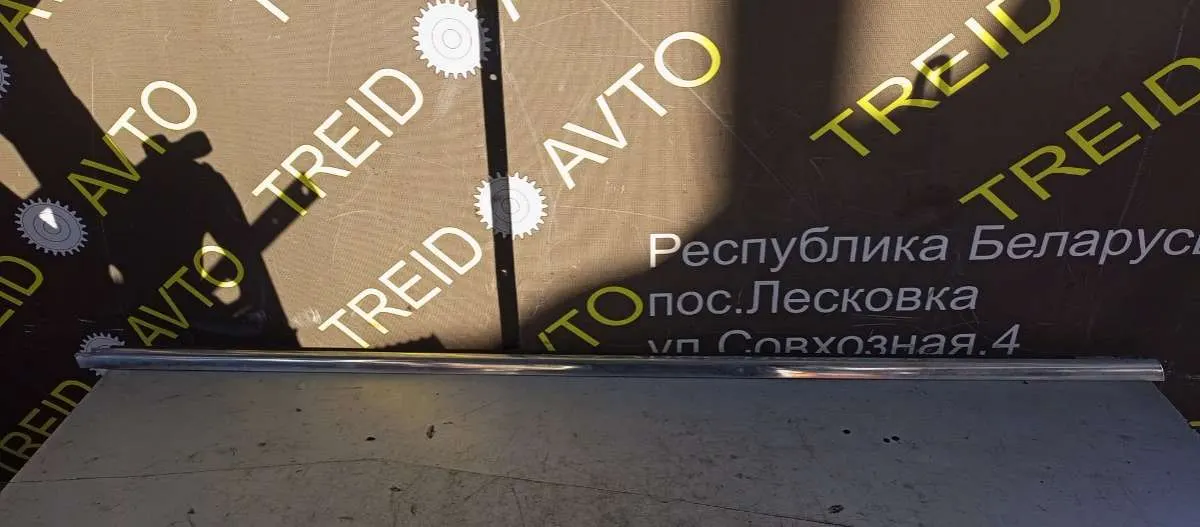 Молдинг стекла двери задней правой наружный Peugeot 607 1 поколение [рестайлинг]
