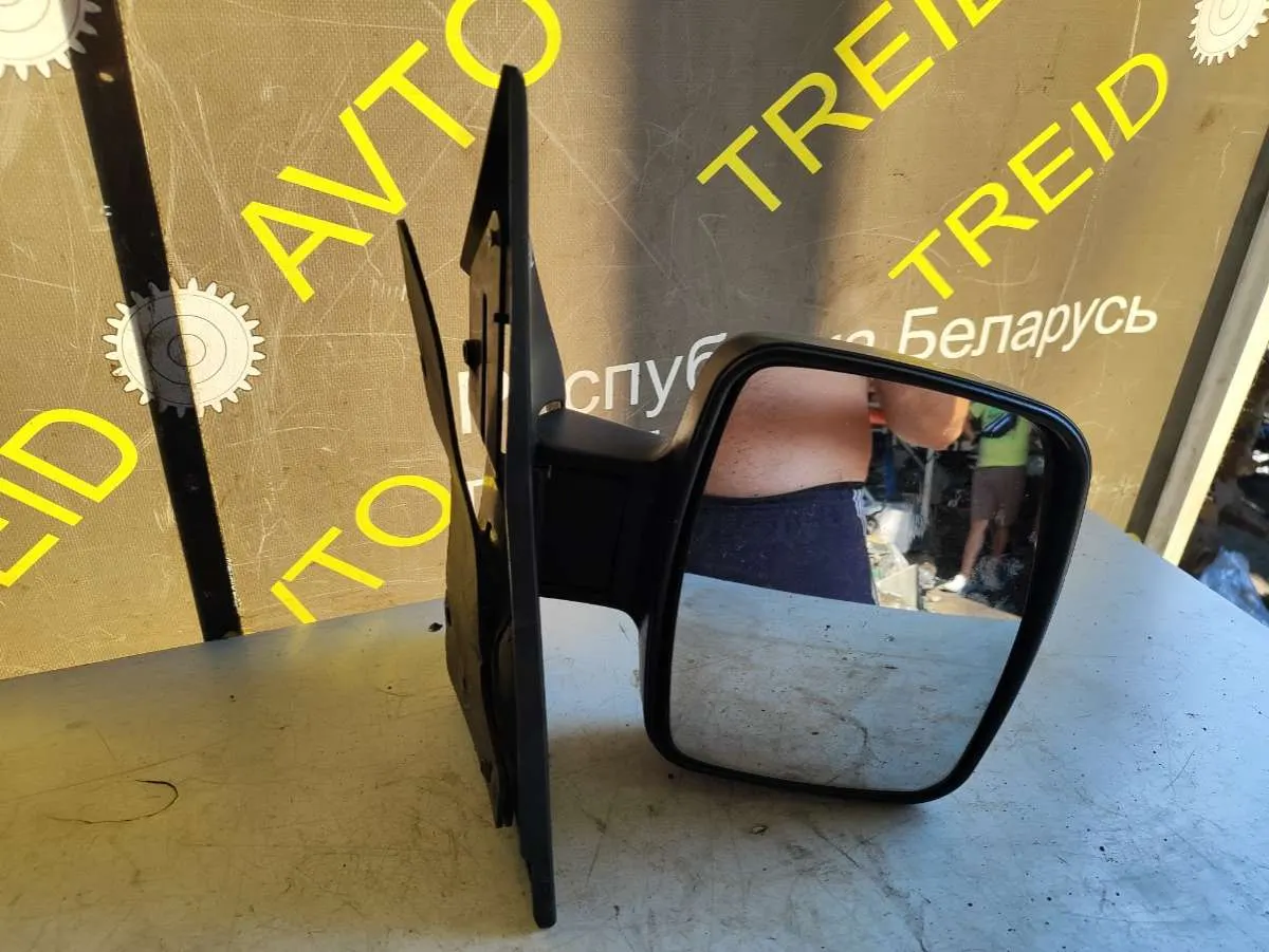 Зеркало правое Mercedes-Benz Vito W638