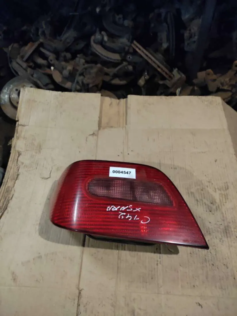 Фонарь задний левый Citroen Xsara 1 поколение