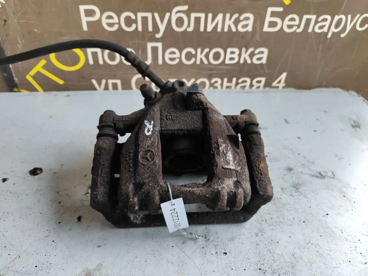 Суппорт тормозной задний правый Volkswagen Crafter